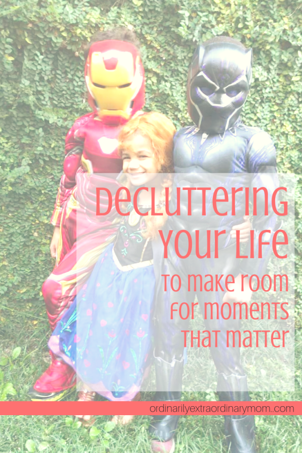 Decluttering your life to make room for moments that matter | Decluttering your life | Minimalist | Minimalism | Declutter | Self Love | Mental Health | Fall Photo | Fall Photography | Motherhood | Thanksgiving | Busy | Christmas | Holidays