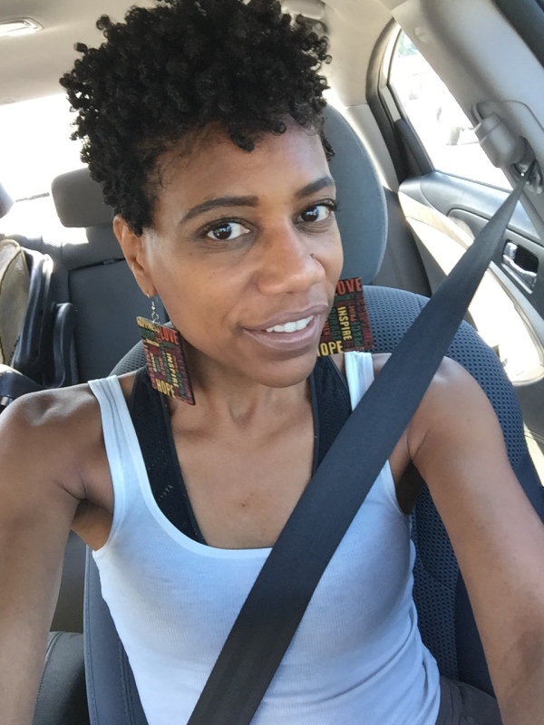 Many naturalistas start their journeys with a big chop. I was all about it, and then the big chop started growing out... #bigchop #curlyhair #curlyhaircare #naturalhaircare #naturalhairjourney