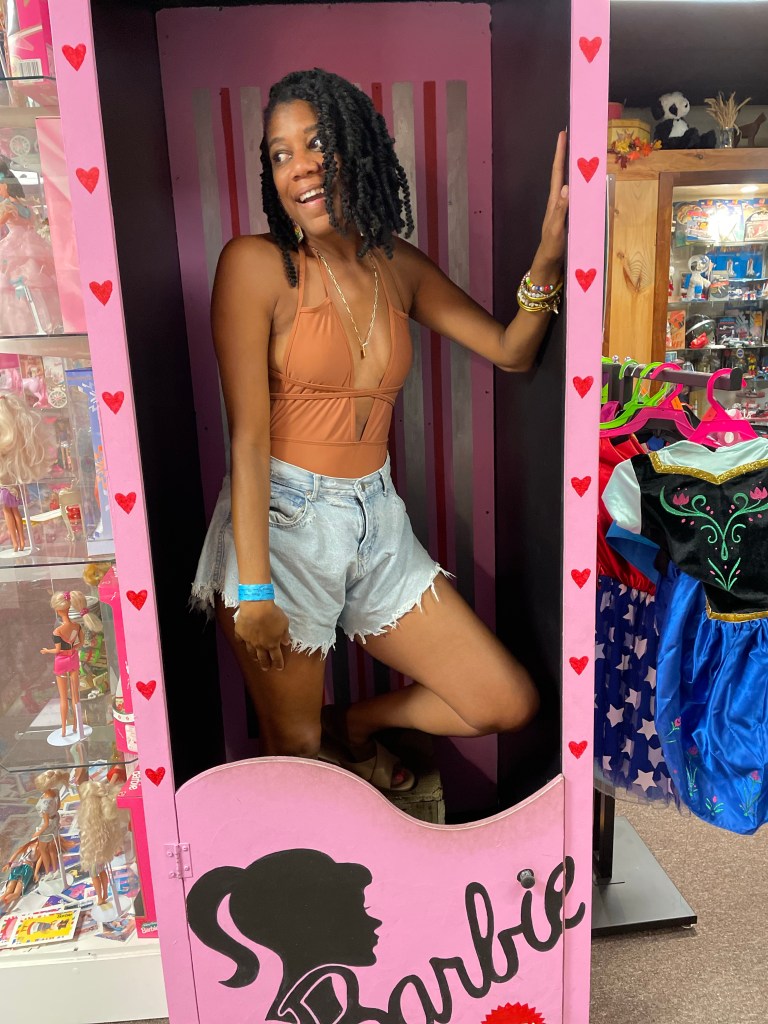 Branson Missouri Instagram Photo spots | #instagramphotoideas #instagramphotoinspiration #bransonmissouri #explorebranson #bransonphotoops #barbiephotobooth