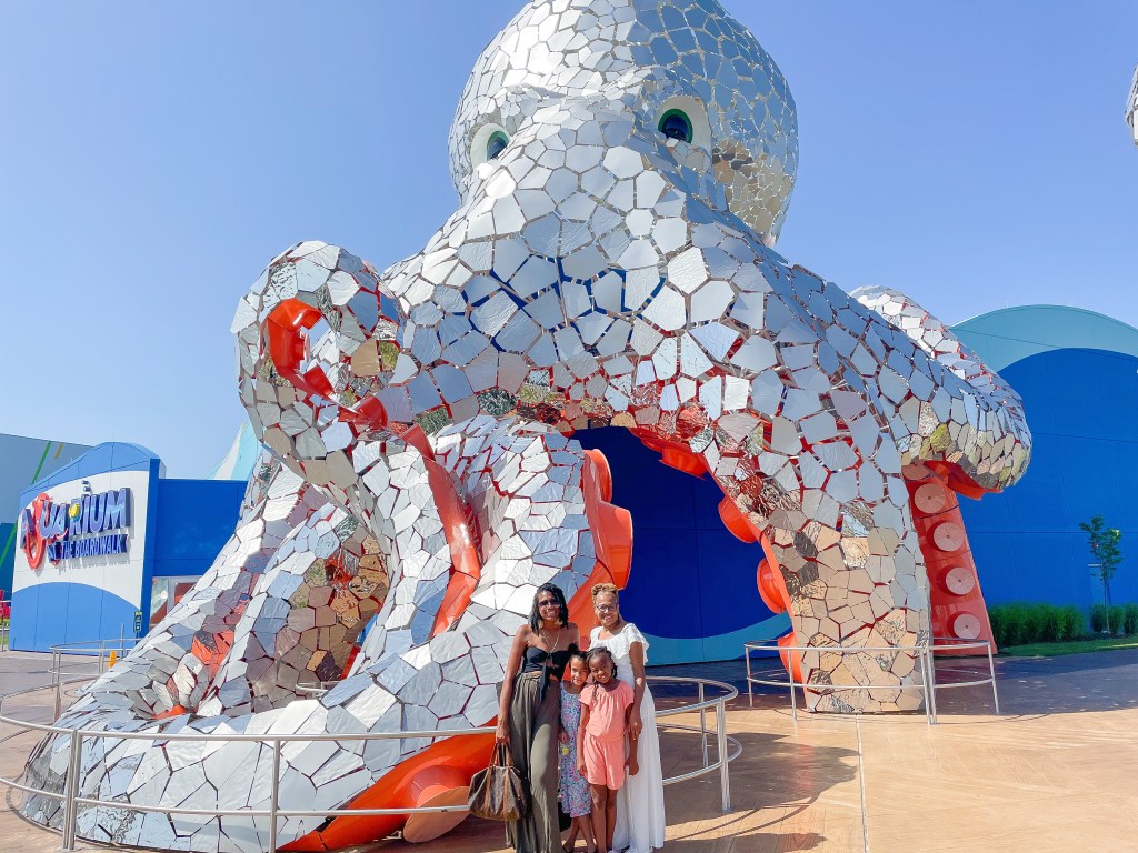 Branson Missouri Instagram Photo spots | #instagramphotoideas #instagramphotoinspiration #bransonmissouri #explorebranson #bransonphotoops #aquariumphotoshoot