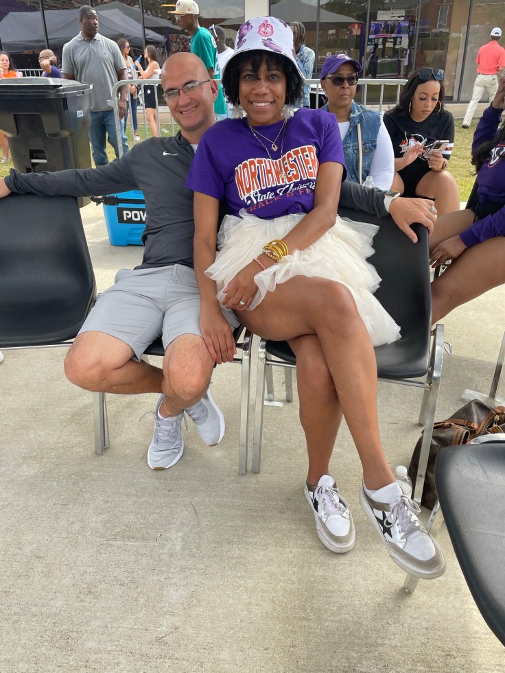 Women 90s fashion inspo - the bucket hat #90sinspo #90sinspowomen #90sfashion #buckethat #90sstyle